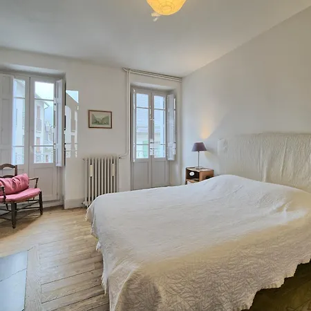 Casa de Férias Maison Familiale Bagnères-de-Luchon