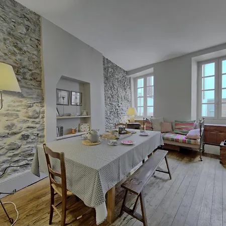 Holiday home Maison Familiale
